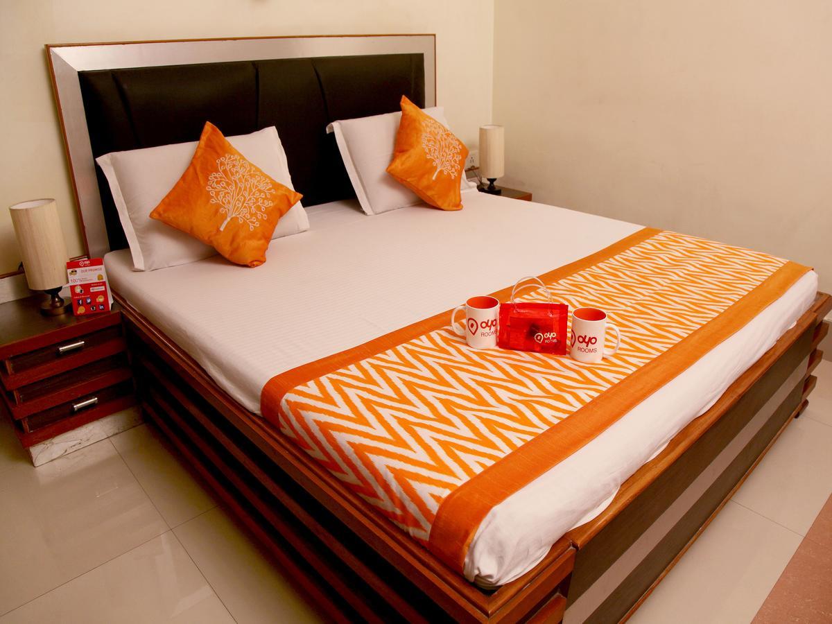 Oyo 2054 New Hotel Broadway Varanasi Exterior photo